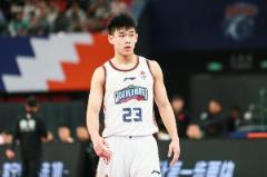 林葳21分鐘16分4板4助1斷 正負值-18