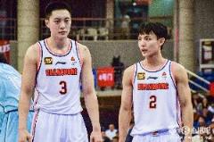 麥穗豐：徐杰第二階段關(guān)鍵作用助力廣東沖擊季后賽 杰胡缺一不可