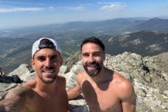 度假不忘練體能，塞巴略斯與卡瓦哈爾登頂曬照備戰(zhàn)世俱杯