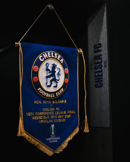 切爾西官方確認(rèn)：拉維亞、弗法納無緣出戰(zhàn)，穆德里克未隨隊出征