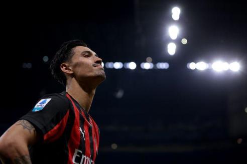 曼城欲在世俱杯前補強陣容，鎖定米蘭核心賴因德斯