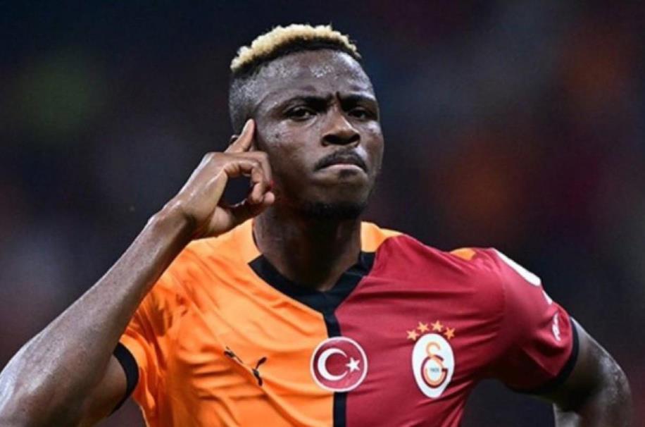 曼聯(lián)需出售球員并削減工資才能簽下奧斯梅恩