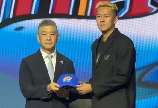 楊政阻斷網(wǎng)紅入CBA之路，單人之力引發(fā)聯(lián)盟新規(guī)