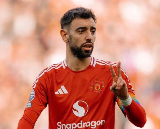 《郵報(bào)：利雅得新月給予B費(fèi)一周時(shí)間決定是否加盟》