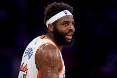 米切爾-羅賓遜罕見表現(xiàn)：常規(guī)賽17場場均5.1分，季后賽18場場均4.7分