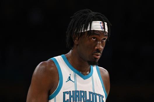 馬威或?qū)⒃俅伪粩[上貨架 潛在買家包括勇士、快船等球隊(duì)