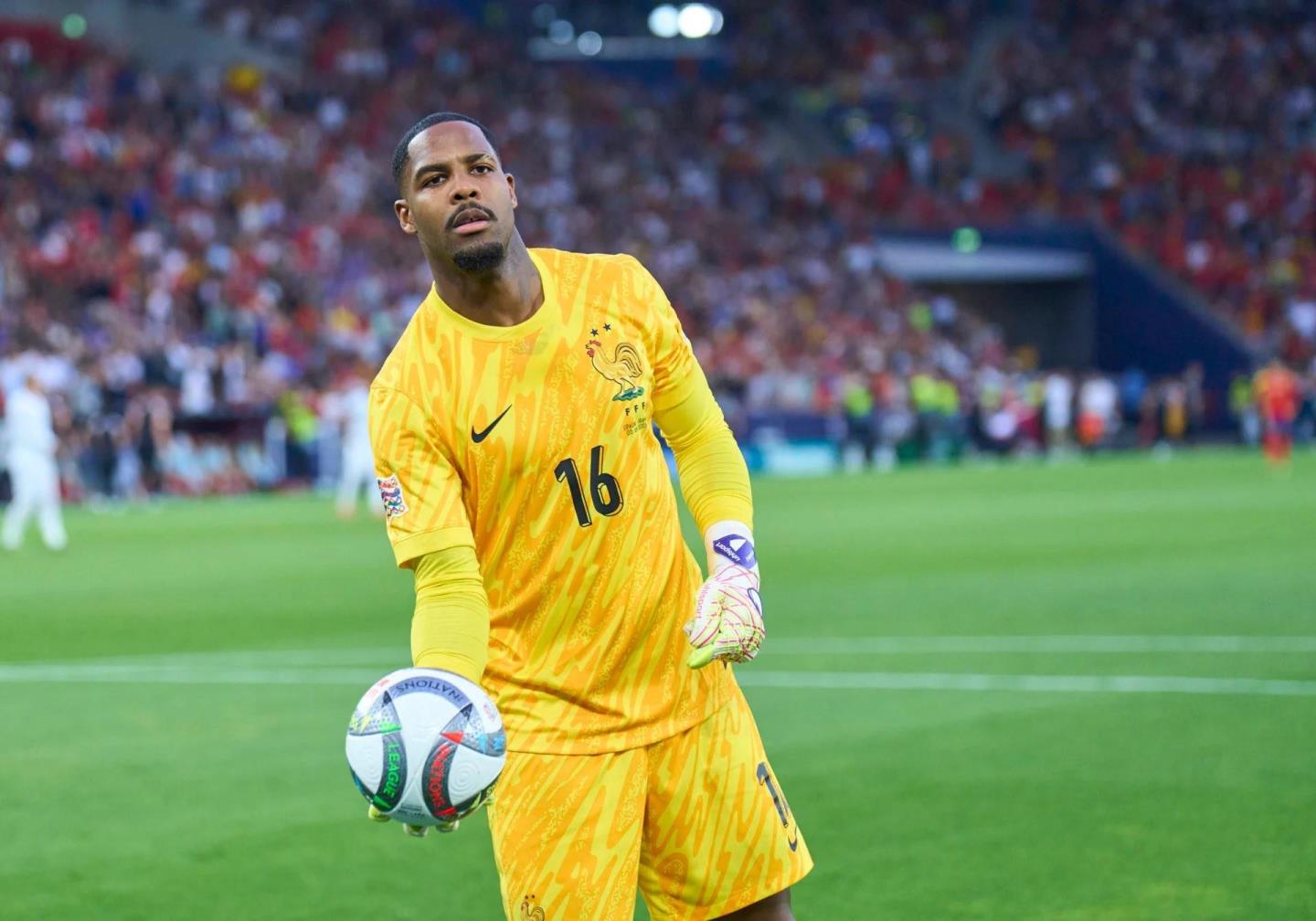 記者：米蘭與邁尼昂曾口頭達成續(xù)約協(xié)議，但未正式敲定條款