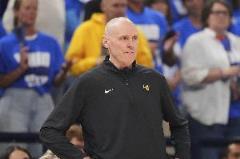 卡萊爾：團隊協作與球員輪換是取勝關鍵 下場將有更多球員貢獻力量