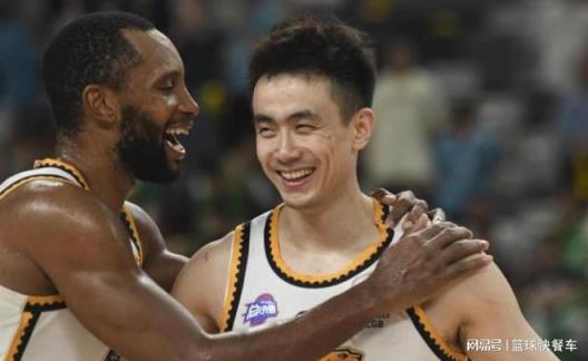 CBA一夜風云突變：遼寧放棄核心外援，北京三冠主帥被迫下課