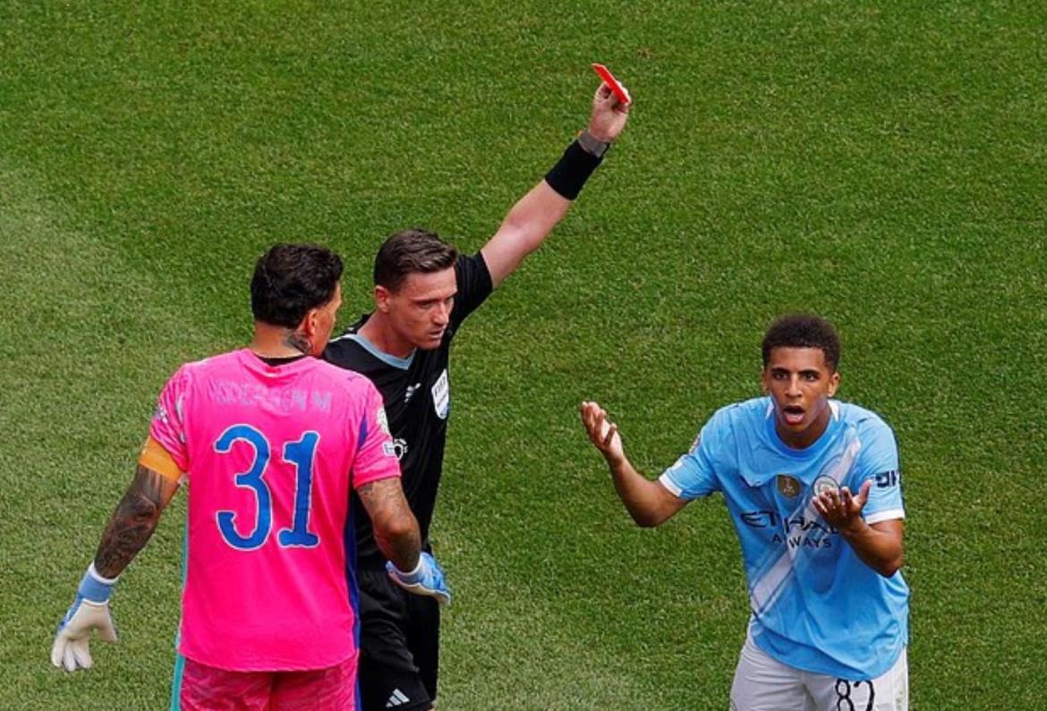 郵報：里科-劉易斯停賽延長至2場，將缺席曼城對尤文之戰(zhàn)