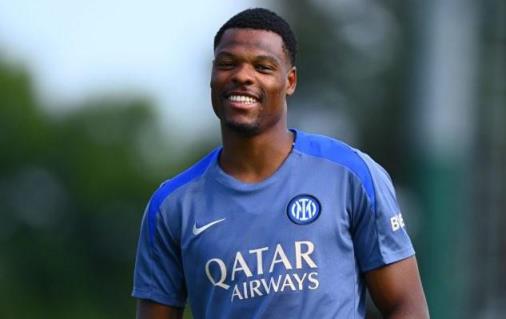 鄧弗里斯：全隊都準(zhǔn)備好迎戰(zhàn)河床，齊沃表達能力出色