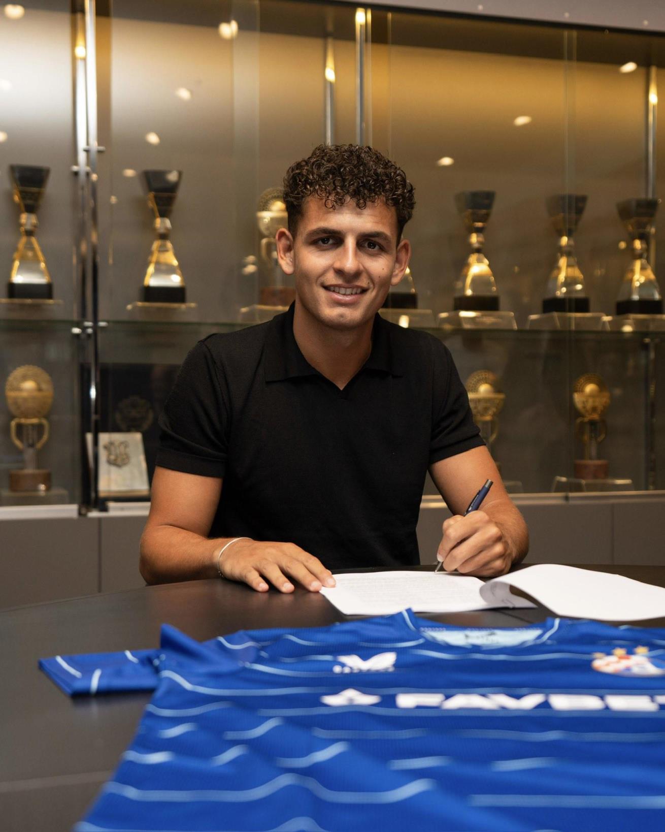 塞爾希·多明格斯正式加盟薩格勒布迪納摩