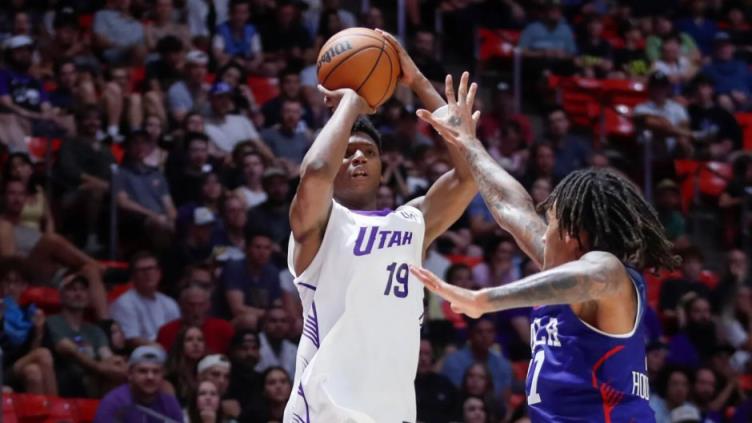 爵士新秀艾斯-貝利大學(xué)表現(xiàn)全解析