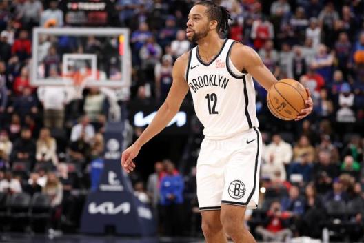 上賽季場(chǎng)均9.5分！Scotto：籃網(wǎng)將裁掉前鋒厄沃馬