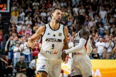 強強對話！德國半場55-47領(lǐng)先立陶宛 施羅德&泰斯&小瓦合計41分