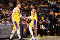 東契奇力挺隊(duì)友轉(zhuǎn)發(fā)湖人官宣古德溫轉(zhuǎn)正照！