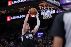 哈迪：菲利波夫斯基表現(xiàn)突出 超過多數(shù)新秀入選最佳陣容