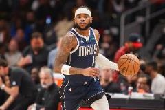 板凳匪幫克里斯蒂、威廉姆斯和哈迪合計(jì)28中16，合砍48分