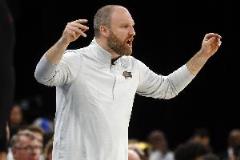 灰熊解雇詹金斯，猛龍主帥怒斥：這簡直令人震驚，生意場的殘酷莫過于此