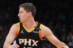 吉萊斯皮11投9中砍下22分5籃板10助攻三分5中4