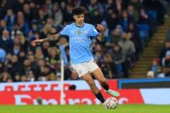 奧賴?yán)巧氖字?，助哈蘭德破門并完成雙響