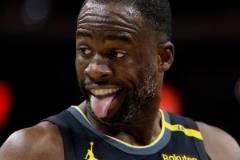 追夢(mèng)豪攬三雙 球隊(duì)31勝2負(fù)勝率93.9%創(chuàng)NBA歷史新高！