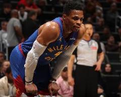 湖記：同意威少最后的出手，就算被犯規(guī)也能穩(wěn)拿2分，卻因失誤丟掉