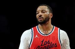 鮑威爾半場(chǎng)表現(xiàn)低迷，7次出手僅命中2球