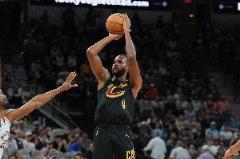 莫布里首節(jié)轟4記三分獨(dú)得18分，13中10貢獻(xiàn)25分12板5助3帽