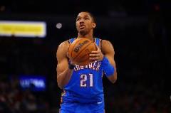 阿隆·維金斯評論卡魯索展示冠軍戒指：顯然這是每個人渴望爭取的東西