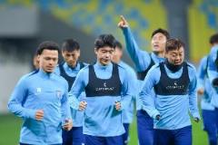 足球報(bào)：三鎮(zhèn)薪資每月準(zhǔn)時(shí)發(fā)放，歷史債務(wù)仍持續(xù)推進(jìn)解決