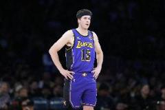 里夫斯：球隊(duì)攻防表現(xiàn)穩(wěn)定，每個(gè)細(xì)節(jié)都執(zhí)行到位