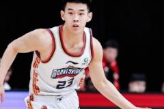 楊毅此前：林葳將會像姚明那樣 成為下一個國寶級籃球運動員！