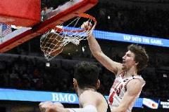 殘陣狂攻16-0！公牛緊咬分差縮小至個(gè)位數(shù)