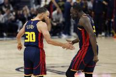 庫里休戰(zhàn)一周歸來：追夢談季后賽休息的重要性