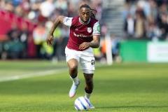 57次！萬-比薩卡本賽季英超搶斷次數(shù)領跑全場