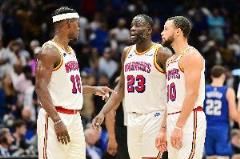 大戰(zhàn)一觸即發(fā)！勇士首發(fā)陣容出爐：庫(kù)里、波杰姆、穆迪、巴特勒、追夢(mèng)！