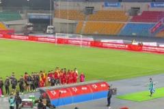 重慶vs南通，球迷賽后高喊：裁判CNM