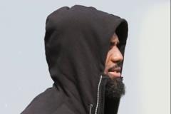 湖人官推發(fā)布球員登機畫面：下一站明尼蘇達??