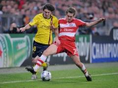 拉姆：給梅西空間他就會像繞桿一樣過你，C羅強在爆發(fā)力和射門