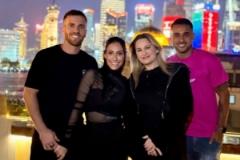 塞鳥妻子曬夜游上海照，與萊昂納多夫妻共度溫馨時光