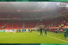 感恩遠(yuǎn)征軍，致敬北京國安球迷朋友們