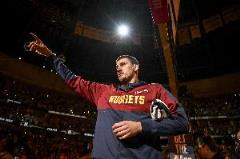 前無古人！約基奇季后賽單場42分22板6助創(chuàng)NBA歷史紀錄