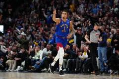 小波特上半場(chǎng)高效輸出，6投5中三分3中3砍下15分