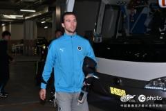 我們堅定前行，永不言棄