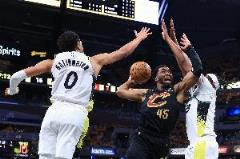 騎士VS步行者G4首發(fā)：米切爾、加蘭 vs 哈利伯頓，特納對陣雙塔