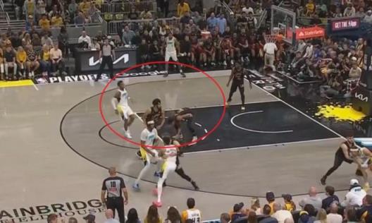 馬瑟林打亨特被推倒吃二級(jí)惡犯遭驅(qū)逐，特納亨特均吃T