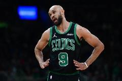 懷特三分高效23分 周末末節(jié)掛零