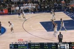 后程爆發(fā)！愛德華茲下半場狂砍19.8分