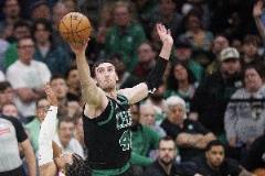 馬祖拉：科內(nèi)特保持輕松心態(tài)，場內(nèi)外都是出色隊(duì)友，將獲得更多機(jī)會